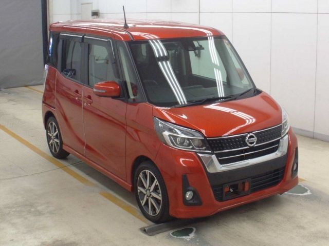 3042 Nissan Dayz roox B21A 2019 г. (NAA Osaka)